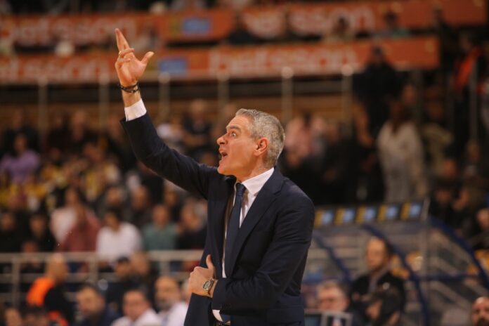kastritis-aris-oly
