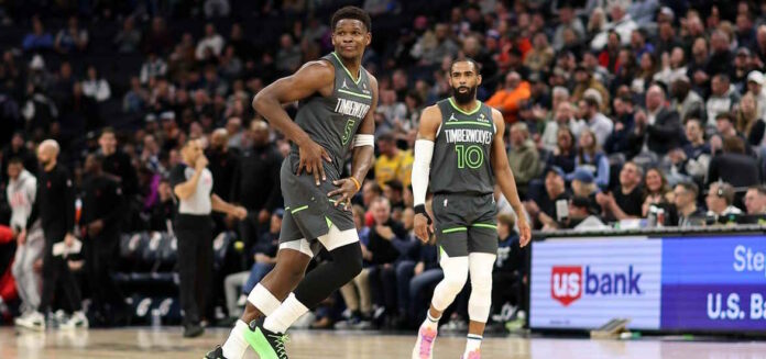 Τίμπεργουλφς Anthony Edwards