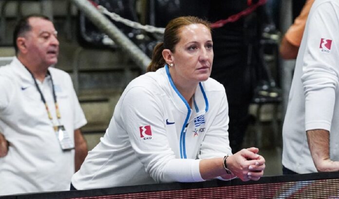 kalentzou_ethniki_gynaikwn