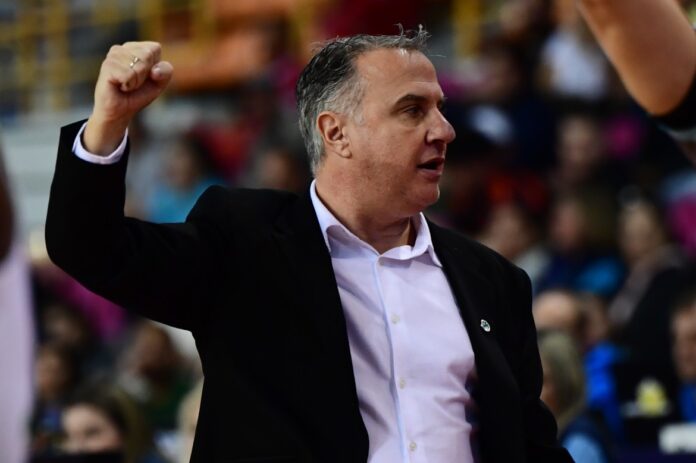 simos-pao-oly-gynaikes-kypello