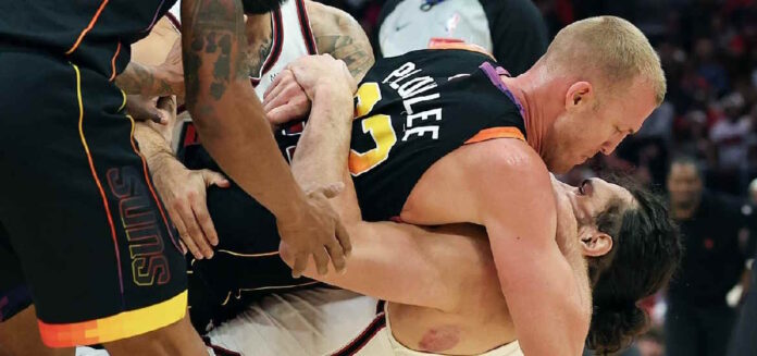 Ρόκετς Adams Plumlee