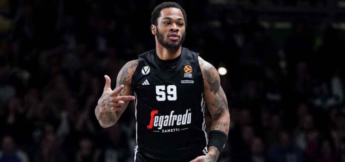 Τάκερ Rayjon Tucker,