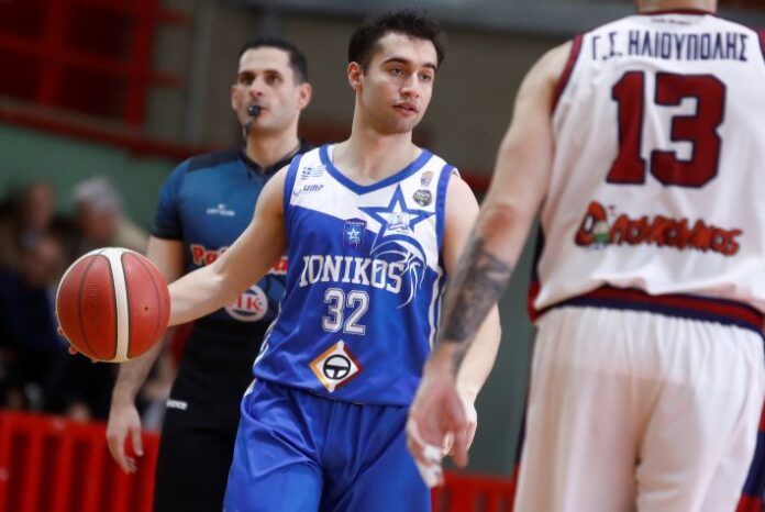 xatzikiriakos-ionikos-nikaias-ilioupoli