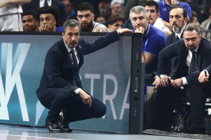 Banchi PAO-Efes Game 1