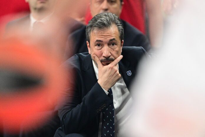 banchi-pao-efes-game-2