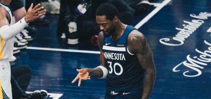 Τίμπεργουλφς Julius Randle