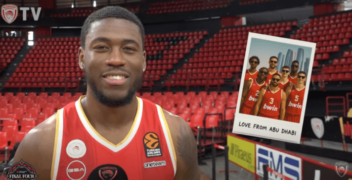 Moses Wright touristas