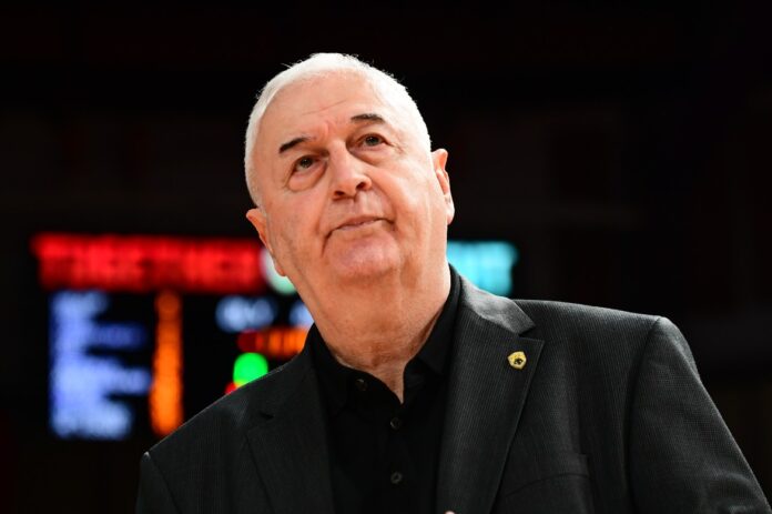 sakota-oly-aek-playoffs