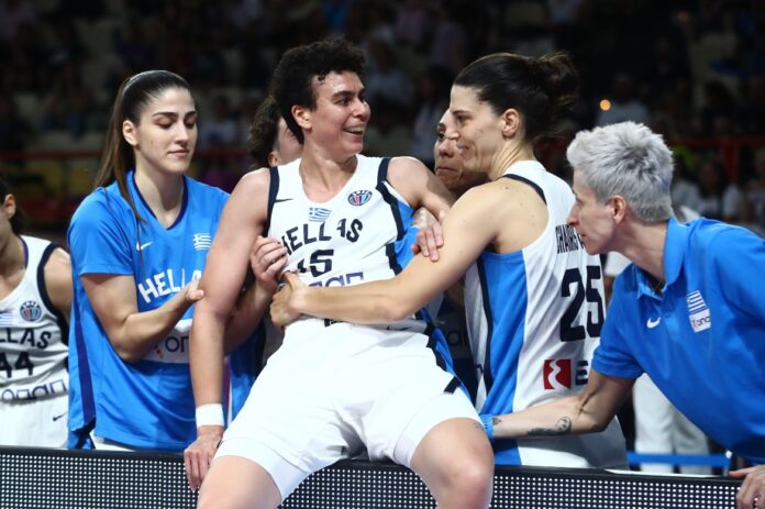 ethniki-gynaikes-omadiki