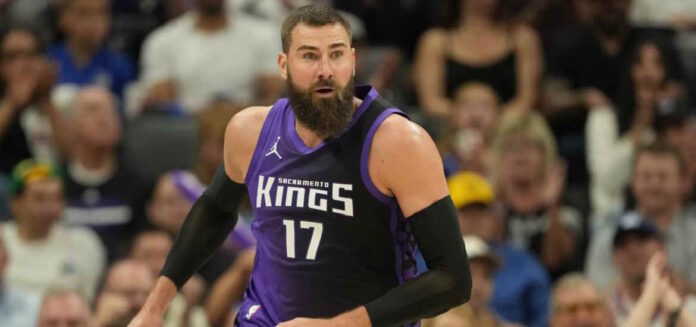 Βαλαντσίουνας Jonas Valanciunas