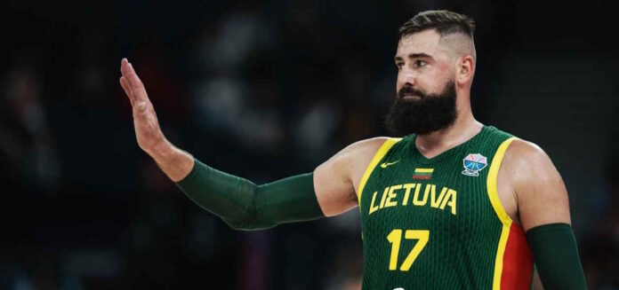 Βαλαντσίουνας Jonas Valanciunas