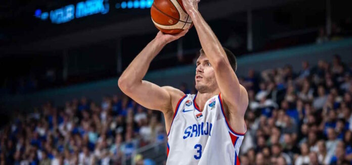 Πετρούσεφ Filip Petrusev