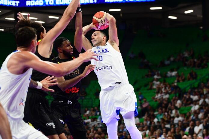 SLOUKAS-ETHNIKI-FILIKO