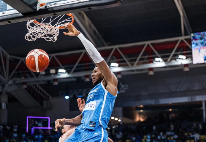 giannis-dunk-spain-hellas