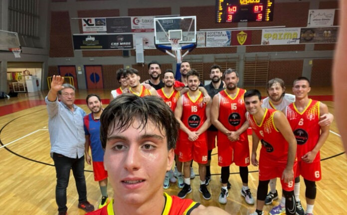 kouros-anavissou-2025-selfie-nikis1