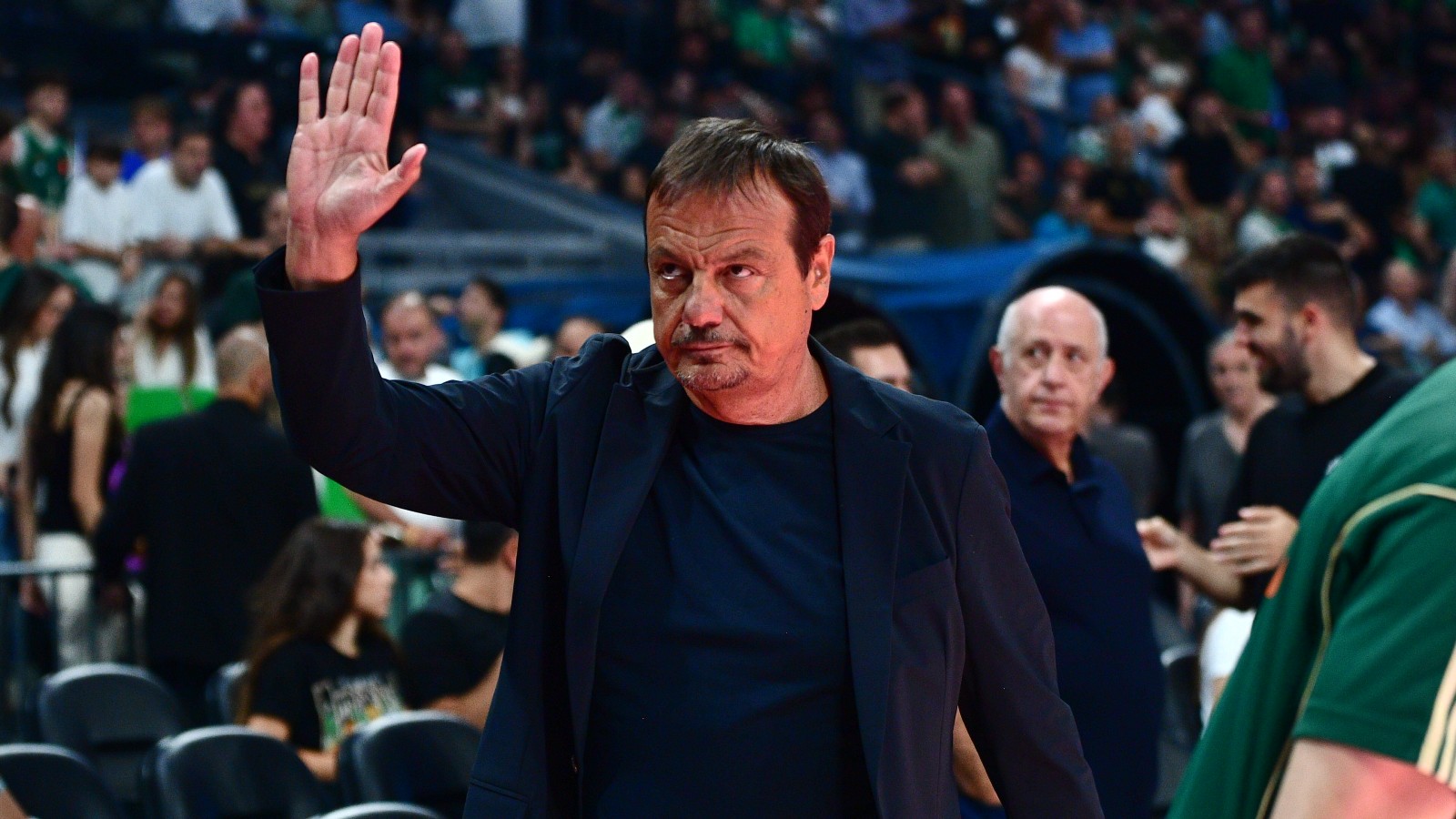 Παναθηναϊκός: Το βλέμμα του Αταμάν προς την εξέδρα και το σύνθημα για τίτλο στο ΣΕΦ (vid)