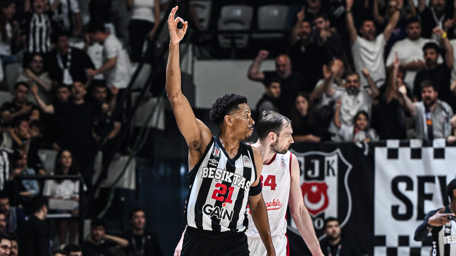 Μπεσίκτας-Μπαχτσεσεχίρ 80-71: Πήρε το Game 5 και έκλεισε θέση στους τελικούς με τη Φενέρμπαχτσε