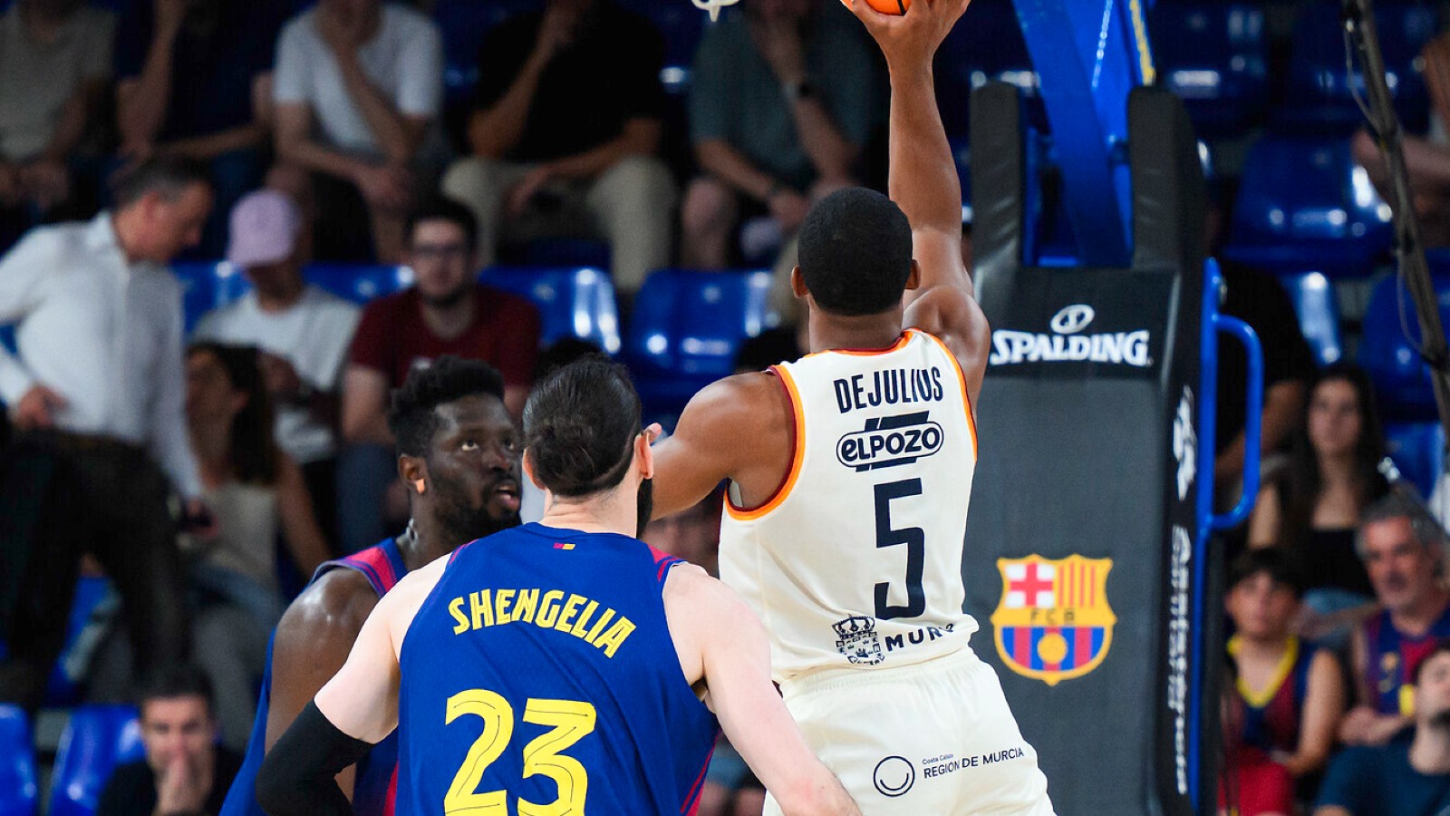 Μπαρτσελόνα-Μούρθια 87-90: Break στο «Παλάου» και όλα θα κριθούν σε Game 3